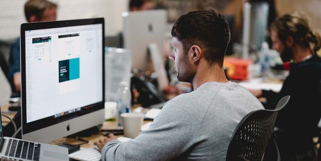 Competitive Intelligence Web Monitoring Guide